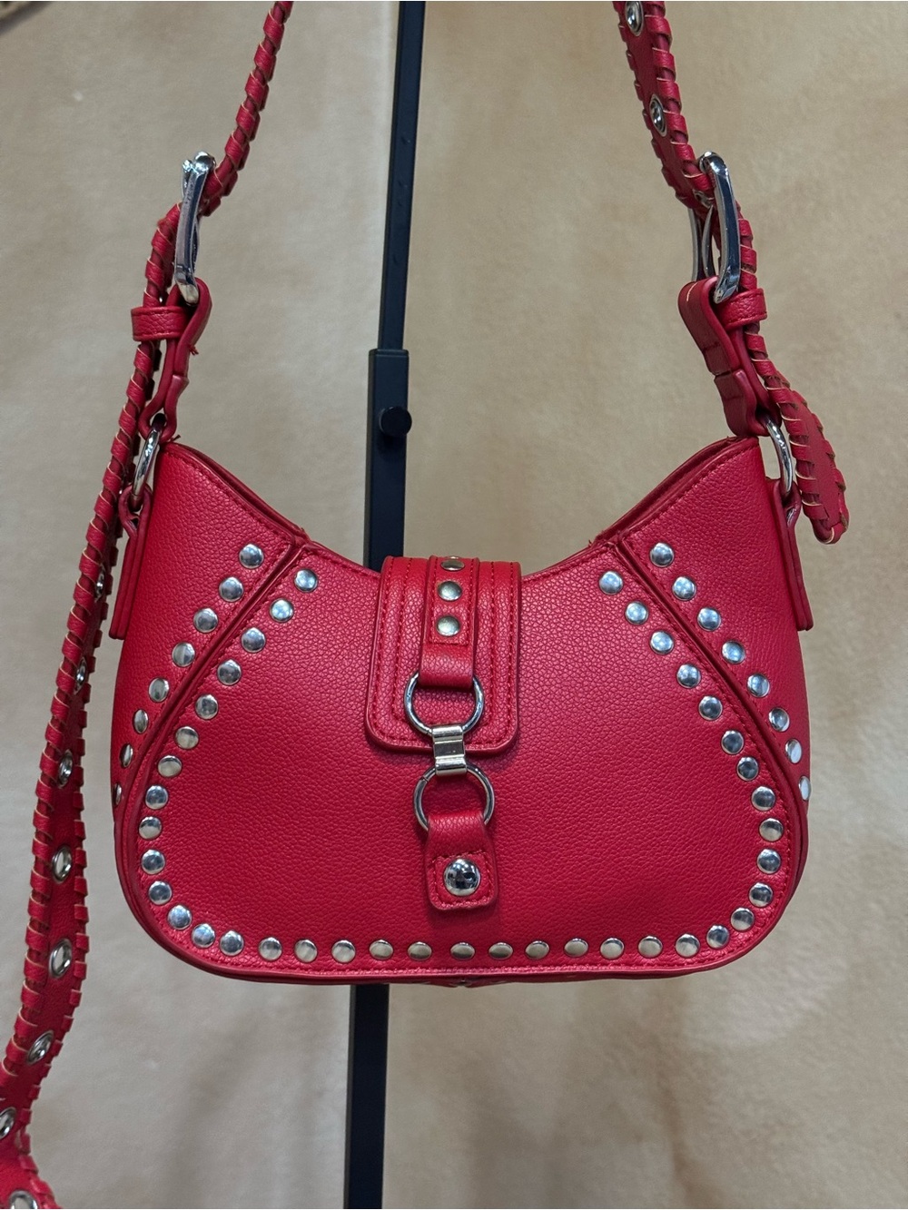 Silence + Noise Devon Shoulder/Crossbody
Bag
#urbanoutfitters - Picture 9 of 10